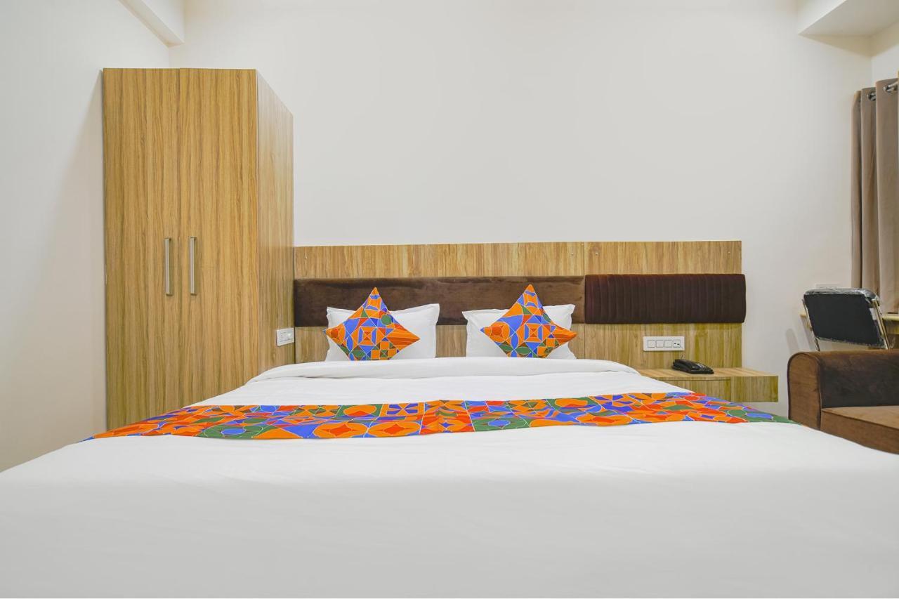 אינדורה Fabhotel Suraj Kunj מראה חיצוני תמונה